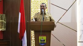 Ketua TPPS Kota Pariaman Mardison Mahyudin membuka rembuk stunting. (Diskominfo Pariaman)