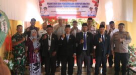 Bupati Pasbar Hamsuardi saat pelantikan Bamus Nagari Sariak, Kecamatan Luhak Nan Duo Periode 2023-2029 di Kantor KAN Koto Baru. (Diskominfo Pasbar)
