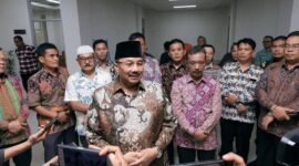 Bupati Pasaman Benny Utama menyampaikan perihal pengunduran dirinya sebagai bupati Pasaman. Diskominfo Pasaman