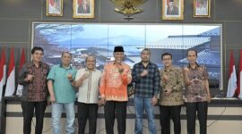 Pelepasan empat pejabat Pemprov Sumbar yang memasuki purna tugas. (adpsb)
