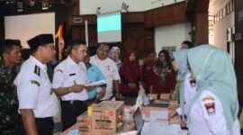 Wawako Padang Ekos Albar meninjau kegiatan P2K2 KPM-PKH di GSG PT. Semen Padang. (Prokopim Padang)