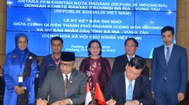 Penandatanganan MoU antara Pemko Padang dengan Propinsi Ba Ria Vung Tau. (Prokopim Padang)