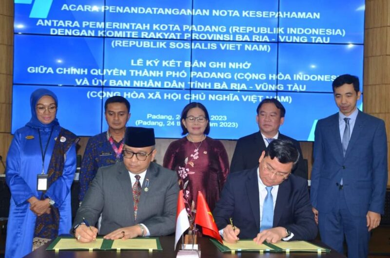 Penandatanganan MoU antara Pemko Padang dengan Propinsi Ba Ria Vung Tau. (Prokopim Padang)