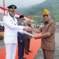 Wali Kota Padang Panjang Fadly Amran menerima penghargaan  Bintang Legiun Veteran, Kamis (17/8/2023). (Diskominfo Padang Panjang)
