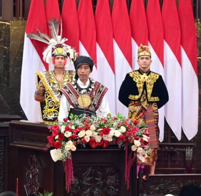 Presiden Jokowi menyampaikan pidato saat Sidang Tahunan MPR RI, DPR, DPD Dalam Rangka HUT RI ke-78 di Gedung DPR RI, Rabu (16/8/2023). (IG Jokowi)