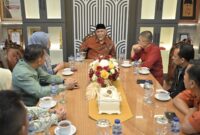 Gubernur Sumbar Mahyeldi menerima kunjungan Rektor UIN Bukittinggi beserta rombongan di Istana Gubernur. (adpsb)