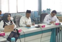Wakil Bupati Pasbar Risnawanto memimpin Rakor TKPKD Kabupaten Pasbar, Rabu (20/9/2023). (Diskominfo Pasbar)
