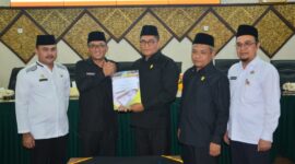Pengesahan APBD Perubahan Kota Padang TA 2023. (Prokopim Padang)