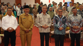 Menperin RI Agus Gumiwang Kartasasmita, Gubernur Sumbar Mahyeldi, Rektor Unand Prof. Yuliandri dan stakeholder lainnya usai memberikan kuliah umum di Unand, Senin (4/9/2023).