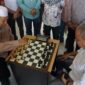 Bupati Pasbar Hamsuardi membuka Kejuaraan Catur Bupati Cup Pasbar 2023. (Diskominfo Pasbar)