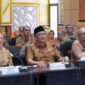 Wali Kota Padang Hendri Septa mengikuti evaluasi SAKIP Kota Padang 2023 secara virtual, Selasa (26/9/2023). (Prokopim Padang)