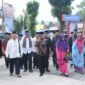 Sekda Agam, Edi Busti menyambut Tim Penilai KAN Tingkat Sumbar di Kantor KAN Nagari Lubuk Basung, Kecamatan Lubuk Basung, Jumat (8/9/2023). (AMC)