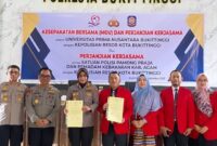 Polresta Bukittinggi tandatangani MoU dan perjanjian kerjasama tandatangani dengan UPN Bukittinggi. (Polresta Bukittinggi)