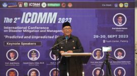 Wali Kota Padang Hendri Septa saat konferensi internasional bertajuk 'Predicted and Unpredicted Disaster', Jumat (29/9/2023). (Diskominfo Padang) 