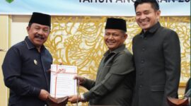 Penyampaian Nota Pengantar Wali Kota Terhadap Rancangan Perubahan KUA dan Perubahan PPAS Kota Padang Panjang TA, Senin (11/9/2023). (Diskominfo Padang Panjang)