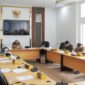 Rapat Koordinasi Pengendalian Inflasi Daerah melalui Zoom Meeting, Senin (11/9/2023). (Kominfo Padang Panjang)