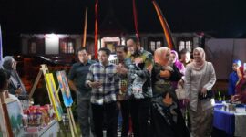 Wali Kota Padang Panjang, Fadly Amran bersama Ketua TP PKK dr. Dian Puspita menghadiri Pemilihan Uda Uni Kota Padang Panjang 2023. (Kominfo Padang Panjang)