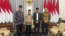 Gubernur Sumbar, Mahyeldi bersama Rektor UNP, Prof. Ganefri dan Direktur RSAM Bukittinggi, Drg. Busril saat menemui Wapres RI, KH. Ma’ruf Amin di Istana Wakil Presiden, Selasa (26/9/2023). (adpsb) 