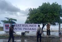 Pemko Padang mulai menyiapkan lokasi Pasar Kuliner di Pantai Padang. (Diskominfo Padang)