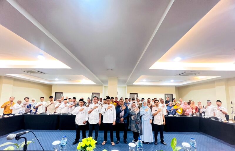 Wali Kota Padang Hendri Septa saat Bimtek Public Speaking Gelombang II bagi lurah se-Kota Padang, Jumat (6/10/2023). 