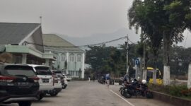 Kabut asap menyelimuti Kota Padang.