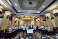 Pemko Padang menggelar diskusi publik dalam rangka penyusunan naskah akademik dan Ranperda tentang Penyelenggaraan Pangan di Kota Padang tahun 2023, Rabu (11/10/2023). (Diskominfo Padang)