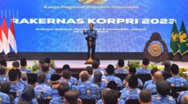 Presiden Jokowi saat membuka Rakernas Korpri Tahun 2023, di Mercure Hotel and Convention, Jakarta, Selasa (3/10/2023). (Humas Setkab/Agung)