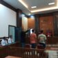 Para pelanggar Perda menjalani sidang tipiring di PN Padang, Kamis (5/10/2023). (Humas Satpol PP Padang)