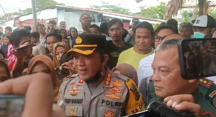 Kapolresta Padang Kombes Pol Ferry Harahap memberikan keterangan pers di SPH Padang, Selasa (30/1/2024). (Ist)
