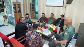 KPU Kota Bukittinggi mengajak pemilih untuk membawa identitas diri ke lokasi TPS pada Pemilu 2024 mendatang.