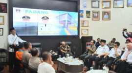 Rapat koordinasi persiapan penyelenggaraan Pemilu 2024 di Lounge Balai Kota Padang Aie Pacah, Rabu (7/2/2024). (Prokopim Padang)