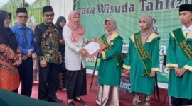 MAN 3 Padang Panjang menggelar Wisuda Tahfiz dan Perpisahan Siswa Kelas XII, Rabu (6/3/2024). (Diskominfo Padang Panjang)