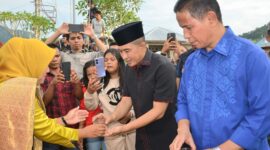 Wakil Wali Kota Padang, Ekos Albar Limau Baronggeh di Sungai Pisang. (Foto: Prokopim Padang)
