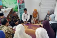 Tim Penilai Kampung KB Tingkat Sumbar melakukan penilaian di Kampung KB Mantap Kelurahan Kampung Lapai, Kecamatan Nanggalo, Kota Padang, Jumat (5/4/2024). 