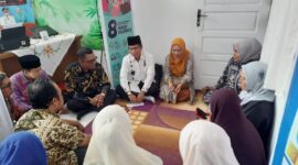 Tim Penilai Kampung KB Tingkat Sumbar melakukan penilaian di Kampung KB Mantap Kelurahan Kampung Lapai, Kecamatan Nanggalo, Kota Padang, Jumat (5/4/2024). 