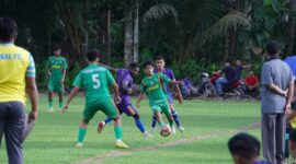 PSPP melakoni pertandingan dengan Josal FC Piaman dalam Halalbihalal Arisal Azis Tournament, Jumat (19/4) di Lapangan ABC Kampung Dalam, Kabupaten Padang Pariaman. (Foto: Diskominfo Padang Panjang)