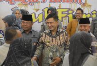 Wakil Wali Kota Padang Ekos Albar saat menghadiri Halalbihalal Bapenda Padang, Kamis (18/4/2024). (Foto: Prokopim Padang)