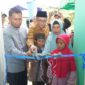 Wali Kota Padang Hendri Septa meresmikan bedah rumah program Semata Jilid IV di Jalan Marapalam Indah No.10, RT 03 RW 08, Kecamatan Padang Timur, Senin (22/4/2024). (Foto: Prokopim Padang)