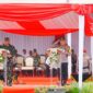 Kapolri Jenderal Listyo Sigit Prabowo dan Panglima TNI Jenderal Agus Subiyanto memimpin Apel Gelar Pasukan Operasi Ketupat Tahun 2024 di Lapangan Silang Monas, Jakarta, Rabu (3/4/2024). (Foto: Humas Polri)