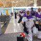 Jemaah Haji Indonesia tiba di Bandara AMAA Madinah. (Foto: Kemenag/Adha Anggraini)