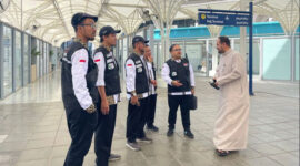 Kepala Daker Bandara Abdillah bersama tim melakukan pemetaan di Bandara AMMA Madinah. (Foto: Kemenag)