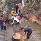 Gotong royong pembersihan Sungai Gajah Tanang, Rabu (22/5/2024). (Foto: Kominfo Padang Panjang)