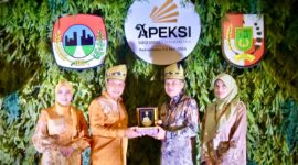 Wakil Wali Kota Padang Ekos Albar menghadiri Raker APEKSI di Pekanbaru, Kamis (2/5/2024). (Foto: Prokopim Padang)