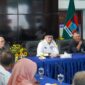 Plh Wali Kota Padang Andree Algamar memimpin Rakor TPID Kota Padang, Rabu (15/4/2024). (Foto: Prokopim Padang)