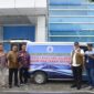 Plh Wali Kota Padang Andree Algamar mengapresiasi kepedulian Perumda AM terhadap korban bencana alam di Sumbar. (Foto: Prokopim Padang)