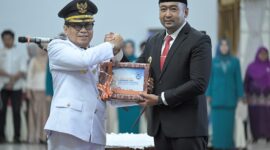 Jasman saat dilantik sebagai Pj Wako Payakumbuh oleh Wagub Sumbar Audy Joinaldy pada 28 September 2023 lalu. (Foto: adpsb)