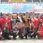 Wali Kota Padang Hendri Septa foto bersama usai Upacara Peringatan Hardiknas dan Hari Otda ke-28, di Galanggang Balaikota Padang Aie Pacah, Kamis (2/5/2024). (Foto: Prokopim Padang)