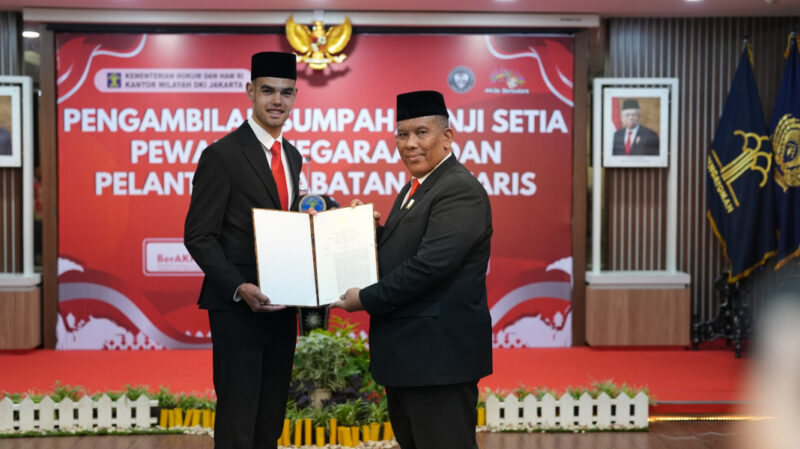 Jens Raven resmi menjadi Warga Negara Indonesia. (Foto: PSSI)