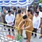 Bupati Agam Andri Warman bersama Gubernur Sumbar Mahyeldi Ansharullah meresmikan Masjid Ar Rahiim. (Foto: AMC)