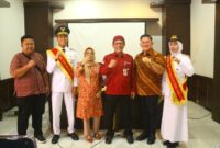 Kepala DP3AP2KB Kota Padang Eri Sendjaya, Kabid Pemenuhan Hak Anak, Ade Yonanda Irza dan Wali Kota Cilik dan Wakil Wali Kota Cilik 2023.